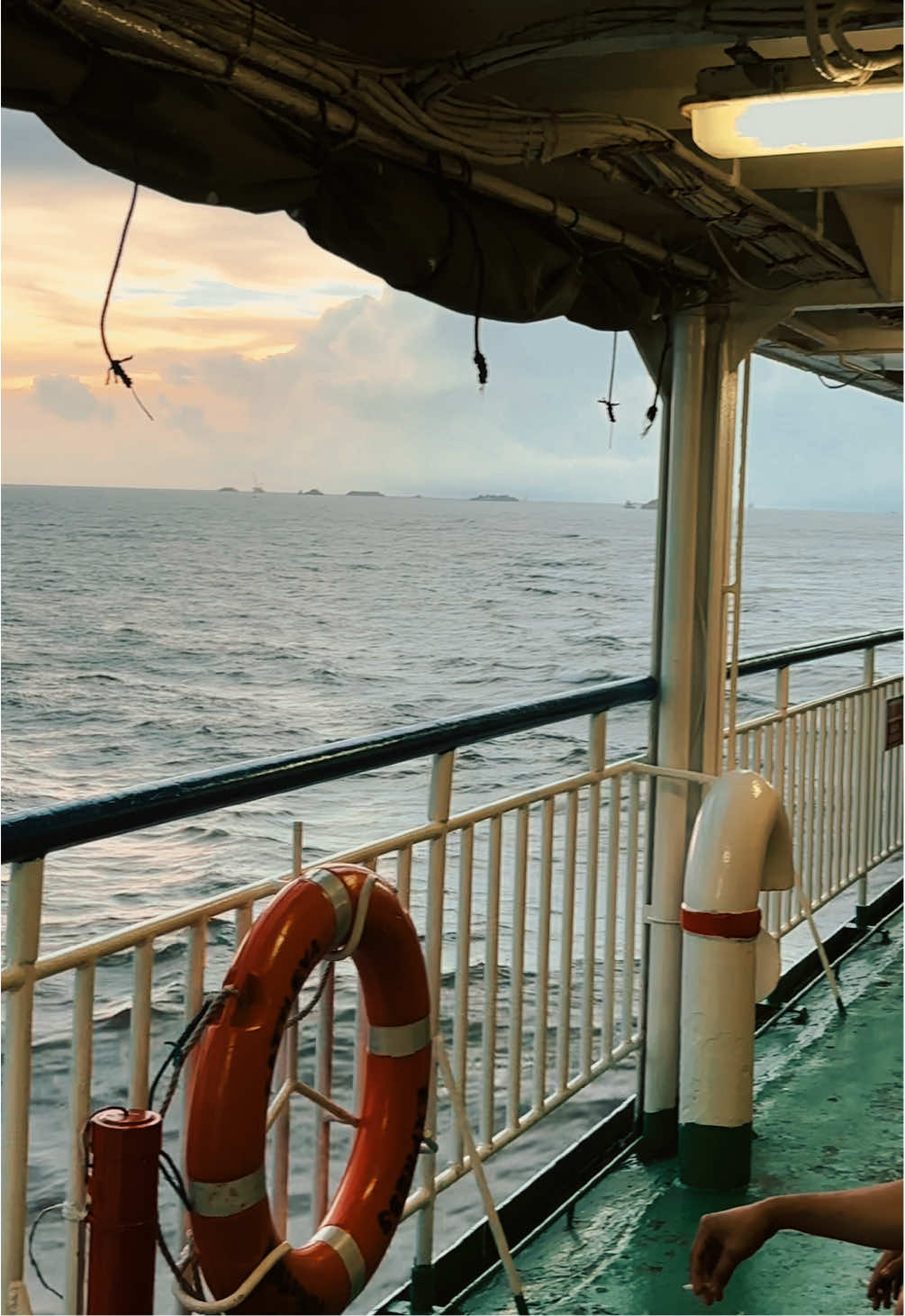 Ini lagu atau kisah guys…🥺🍃🍂 . . #fypシ #beranda #tiktok #bugistiktok #storysad 