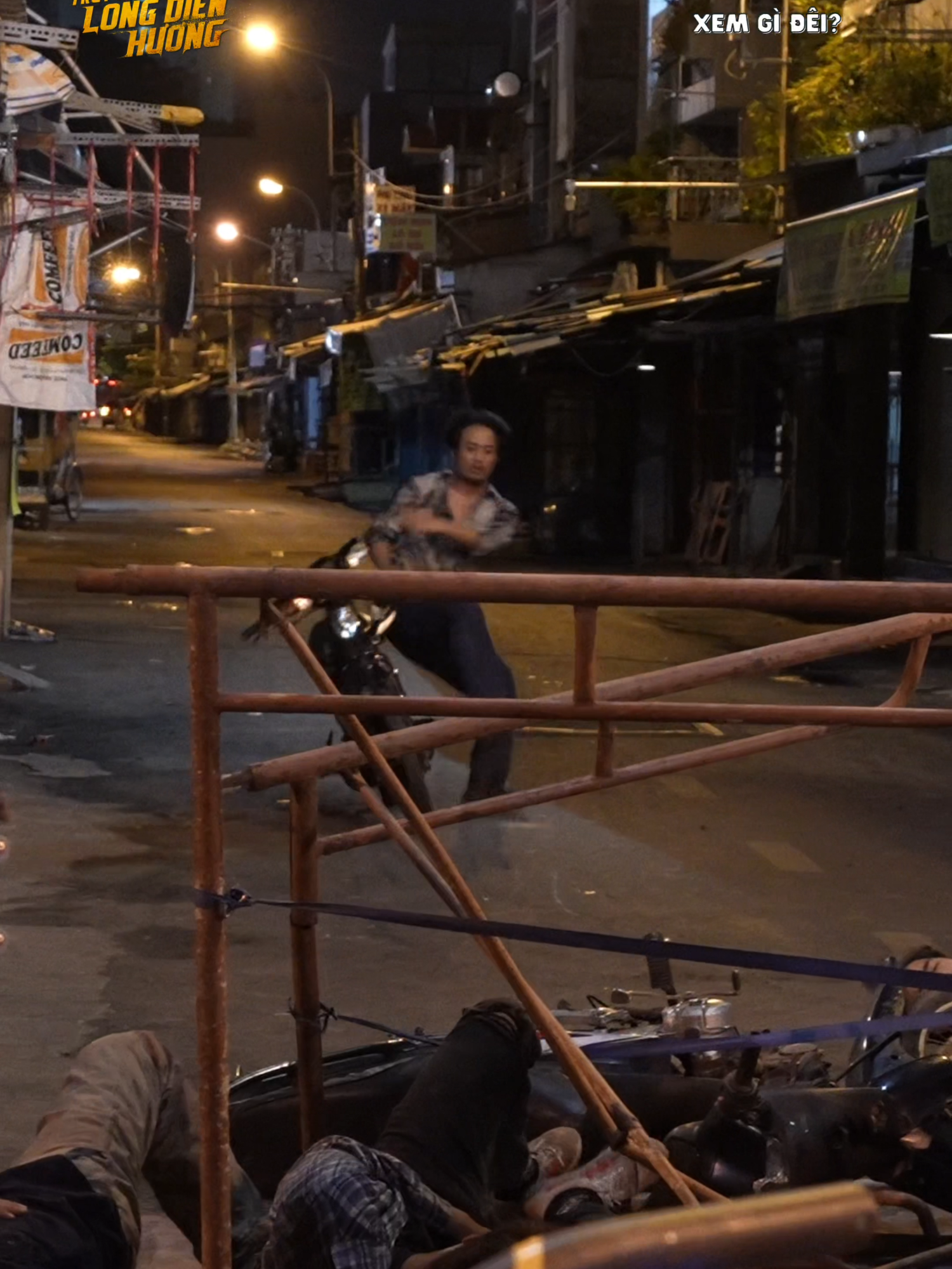 Hậu trường cảnh Doãn Quốc Đam chạy xe tàn trong phim Truy Tìm Long Diên Hương #TruytimLongDienHuong #XemGiDei #ActionC