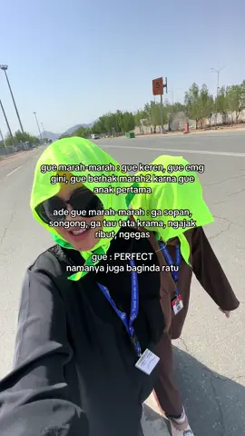 knp ya ade tu selalu lebi tinggi dr pada kaka-kaka?!