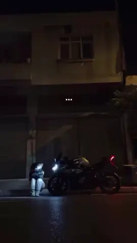 #لاقعدن_على_الطريق_و_أشتكي #الكلام_لو_كان_يعبر_عالحنان #فديتكمممممممممممم🌸🌺 #وهيكااا🙂🌸 #مهاراتي_متور_مبطح 