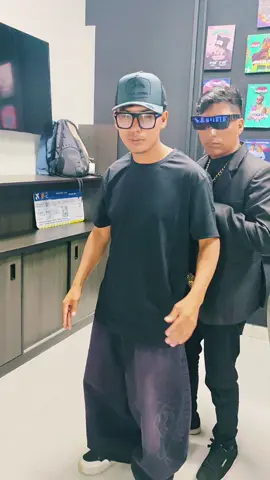 #supersexiboys #alicepark 