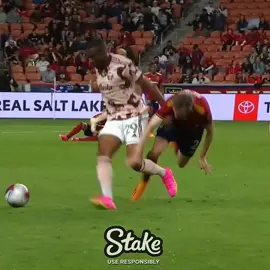 Skills  #football #Soccer #skills #fyp #opfootball 