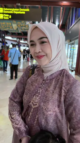 @Ria Ricis @Bungasartika 