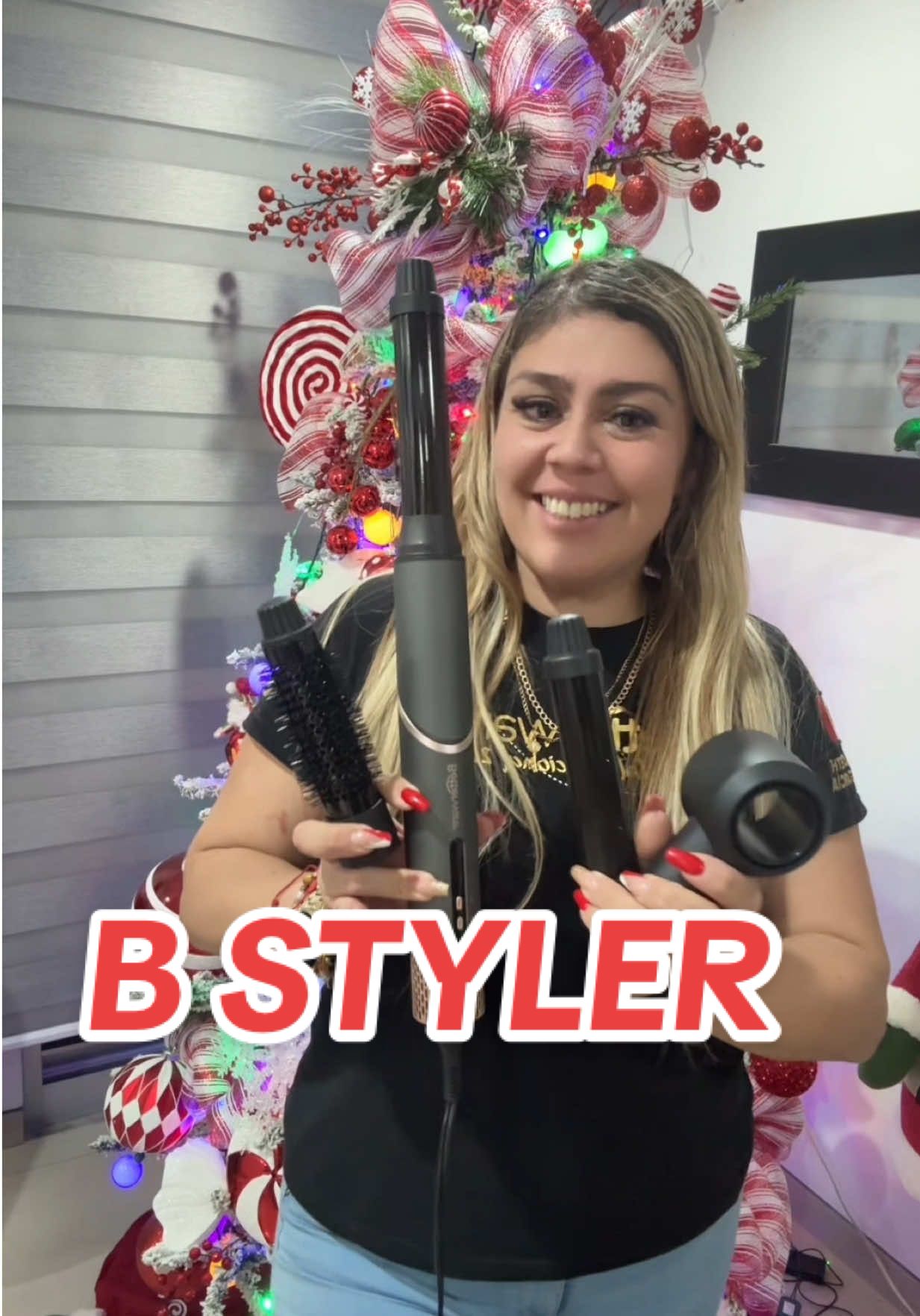 🎄✨ ¡Luce un cabello hermoso esta Navidad con la B Styler Betterware! 3 niveles de temperatura, 3 de potencia y 4 cabezales para ondular, moldear y secar 💁‍♀️💙 ¡El regalo perfecto para esta temporada! 🎁💖 🛒 Pídela aquí: https://betterware.com.mx/AH7P 📲 Escríbeme aquí: https://wa.me/524491065565 #Betterware #BStylerBetterware #BellezaNavideña #RegalosNavidad #SolucionesBetterware