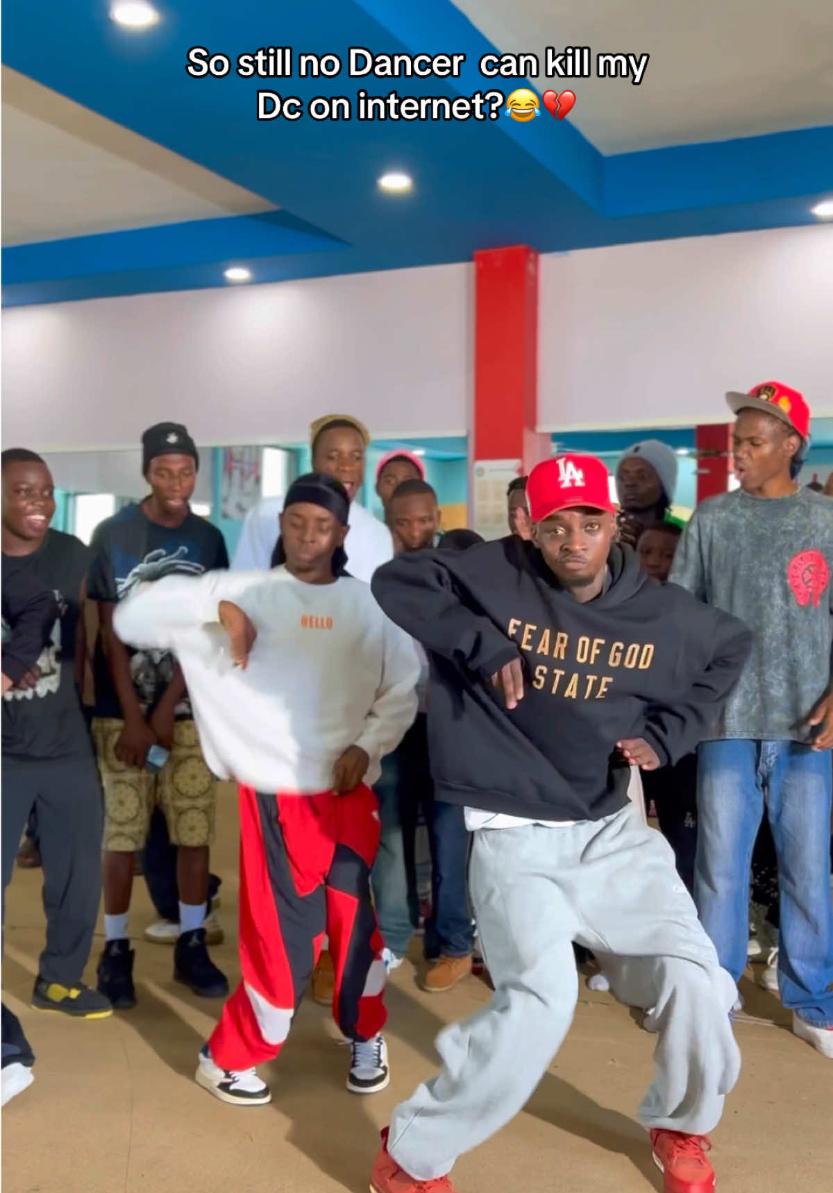 No guys this cant be serious😂 Dc:myself tagg ur favorite Dancer  here✌️W/ @Chavins0ne #trend #viral #fyp #dance #worldwide 