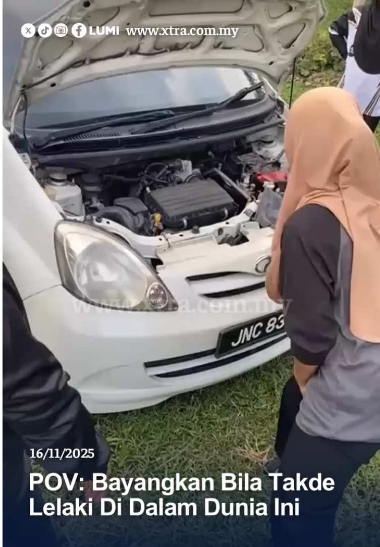 Nasib baik akak-akak ni takde apa apa tau😭 #fyp #xtra #perempuan #kereta #rosak Sumber: kini.viral.my