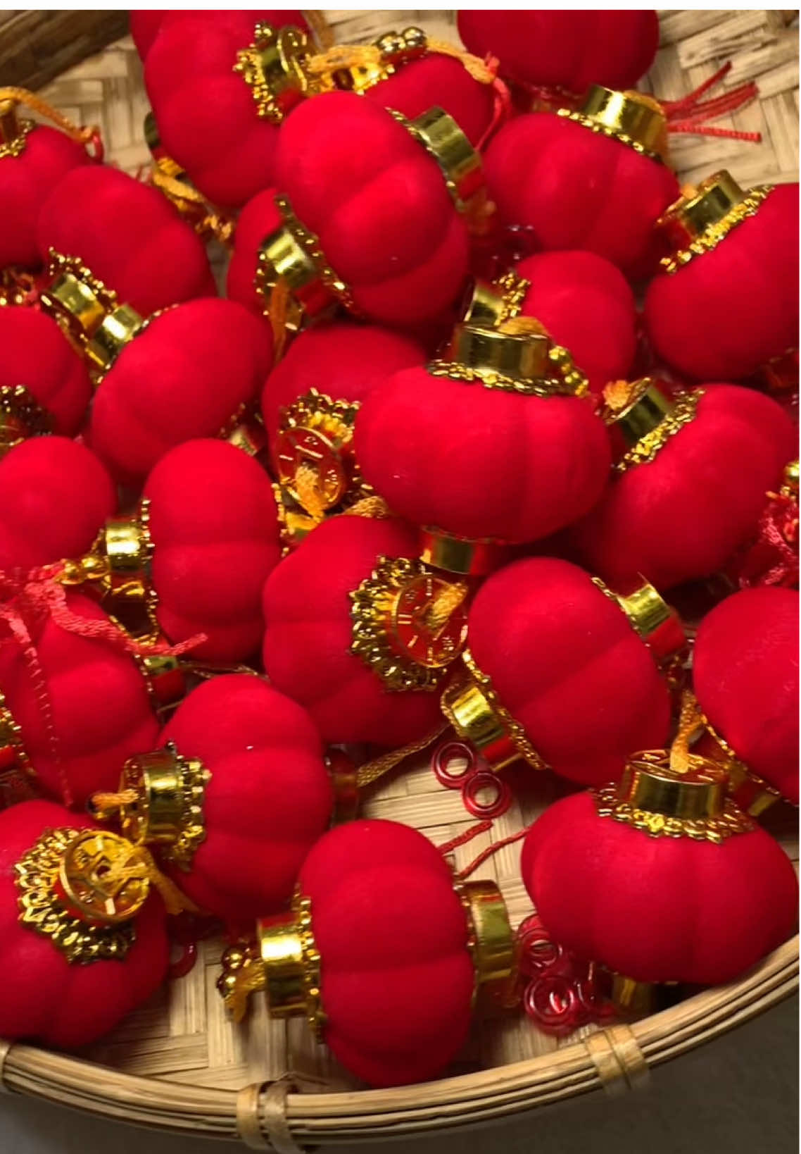 Lồng đèn đỏ trang trí tết, loại này 4cm vừa treo luôn nha  #trangtritet #tet2026 #longdenmini #longdentrangtritet #viral 