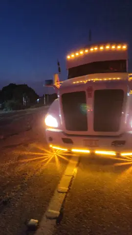 #viralvideo #trokerosdela57 #trailerosmexicanos🇲🇽💯😎 #parati #fyp 