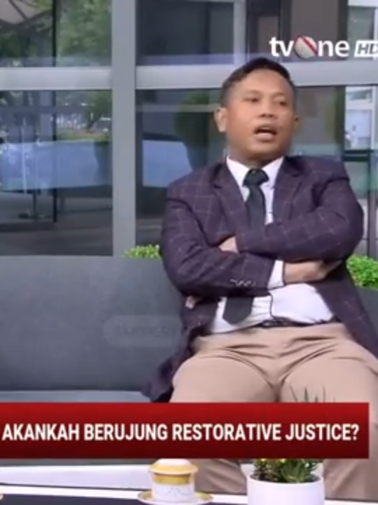 Peran Kejaksaan dalam Menunjukkan Ijazah Asli di Meja Hijau #gibran #prabowo #indonesia #jokowi #politi #politic #politik #politics #politica #fyppppppppppppppppppppppp #fypp #TIFA #RISMON #jokowidodo #korupsi #president #polri #tni #fyp #UGM