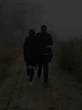 #CapCut কুয়াশার চাদরে ঢাকা এই শহরে দেখলাম তোমাকে রাস্তার মোড়েতে ভেজা ভেজা ঘাসেতে জমে থাকা শিশিরে তোমার ছাপ ফেলছো শিল্পীর তুলিতে কাঁপা-কাঁপা গলাতে ডাকবো যে তোমাকে কেন চোখ মেলে তুমি দেখলেনা আমাকে জানালার কাঁচ দিয়ে দেখছি তোমাকে বাসটাও কেমন যেন আছে দাঁড়িয়ে#fyp #viral #tranding #orpa 