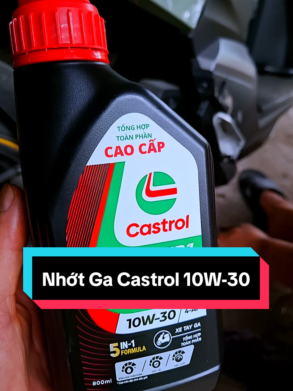 Dầu nhớt xe tay ga Castrol POWER1 ULTIMATE SCOOTER 10W-30 0.8L #castrol #castrolpower1  #nhotcastrol #nhotxega #nhotxemay 