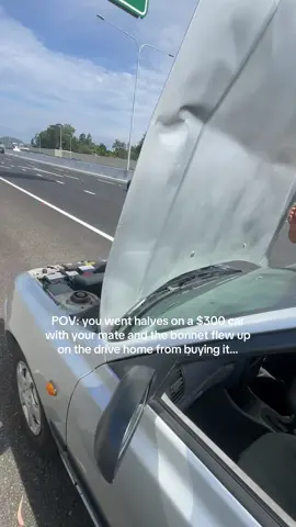 We were going 100kph at the time, has to be one of the funniest moments of my life. No one was harmed thankfully! 🤣 #goldcoast #kiwiana #fishandchips #lamborghini #carsoftiktok 