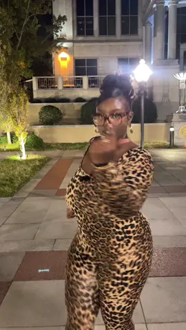 Strut 💋 #fypシ #strut #modelwalk #model #modeling @aka CBANDZZZ 🗣 