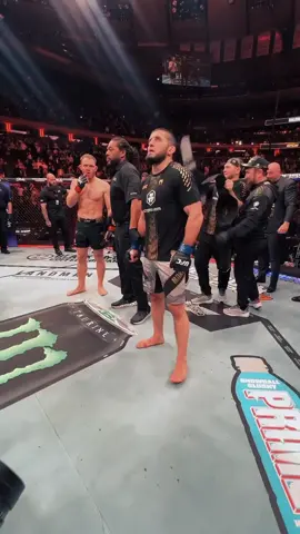 ANNDD NEEWWW!!  Islam Makhachev berhasil menyabet gelar 