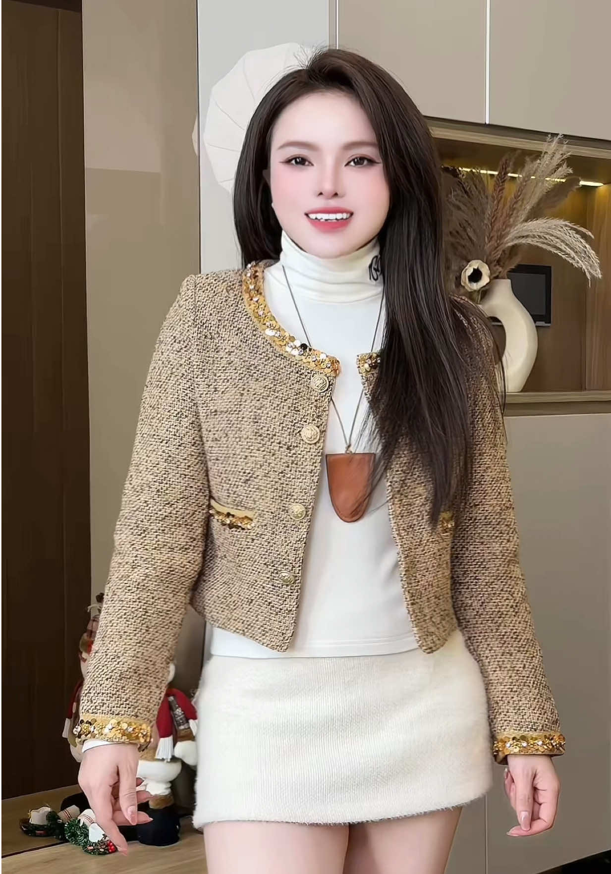 Áo khoác dạ tweed cổ viền đá thiết kế vừa xinh vừa sang diện ưng quá chừngg  #gucuahue #aokhoac #aokhoacnu #aokhoacda #aodatweet