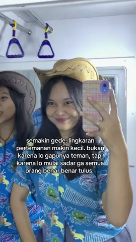 #fypage #lewatberanda #foryoupageofficiall #pertemanan 