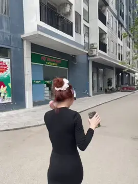 Cbi bước sang tuổi Phú Bà..trong tay đẵ co mọi thứ…từ thứ 2 đến chủ nhật😌