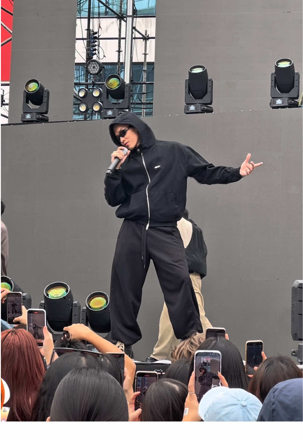 Rehearsal ca sĩ Kay Trần cỡ này rồi 😂😂 FC này mạnh quá #kaytran #phenikaauniversity #chaotanphenikaa #daihocphenikaa #chaotansinhvien 