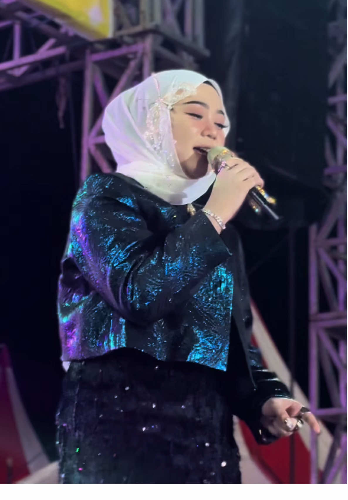 #fauzana #masyallahtabarakallah #fauzanaterbaru #fauzana1515 @Fauzana 