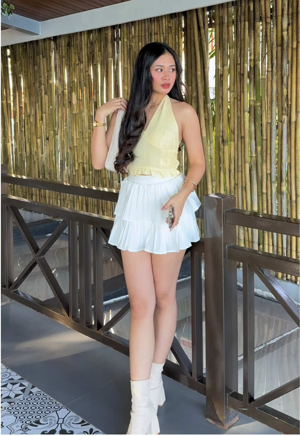 added face skort to ur wardrobe #doublelayeredskirt #whiteskort #miniskirtoutfit #fyp #ruffleskirt 