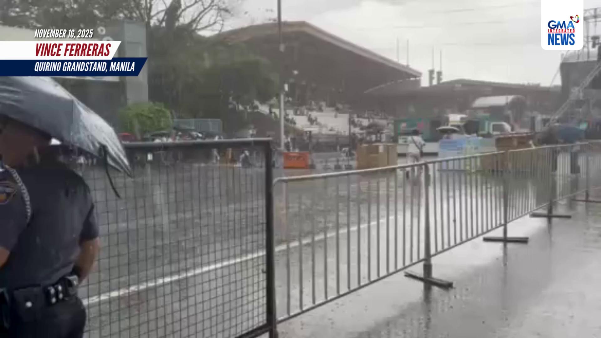 LOOK: Rain suddenly poured here at Quirino Grandstand on the first day of Iglesia ni Cristo’s three-day protest. | via Vince Ferreras/GMA Integrated News #GMAIntegratedNews