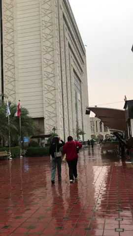 يارب غيثاً رحيم😍 . . . #اكسبلور #الشعب_الصيني_ماله_حل😂😂 #اكسبلورexplore #ترند #جامعة_الاسراء 