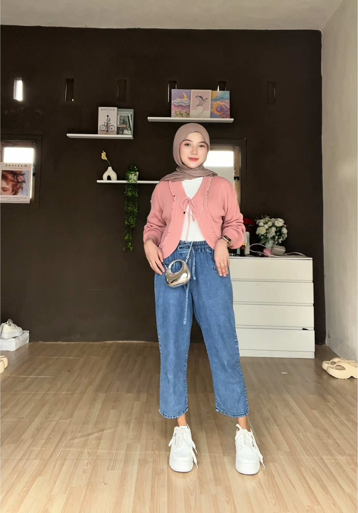 Jeans cakep nyaman poll #jeans #outfitideas #jeanshighwaist #jeansoutfit 