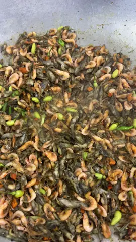 Cá con tép đồng lộn xộn kho nghệ ớt sim xanh ngon lắm 