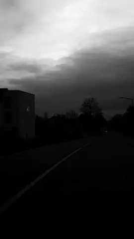 تمنيت الزمان يعود 💔🥺 #muhama__1_  #viral #foryou #fypシ #fyp 