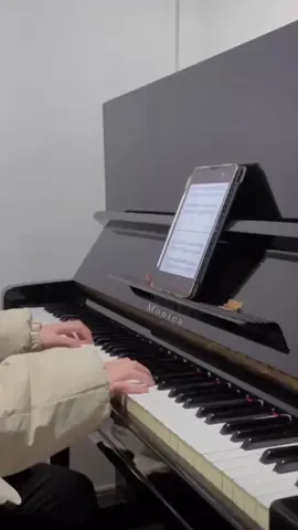 Trưởng thành là phải biết chấp nhận mọi thứ .  Tại vì cuộc đời vốn nó là như vậy !  Không đau khổ lấy chi làm chất liệu  Không buồn thương sao biết chuyện con người  Không nghèo đói làm sao thi vị hoá  Không lang lang sao biết gió mưa nhiều #piano #pianotok #monicapiano_ #MonicaPiano📿 #viral 