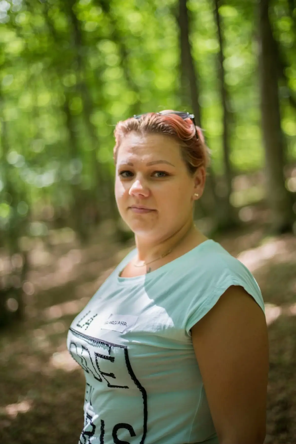 Asta ne spune Georgiana… și cred că multe femei se regăsesc în povestea ei. 💛 „Am avut perioade în care nu mâncam la timp, eram mereu pe fugă și ajungeam acasă gata să mănânc tot ce prindeam doar ca să nu mai tremur. Credeam că problema era lipsa de voință. De fapt, corpul meu era doar flămând. Nu aveam nevoie de mâncăruri „speciale”. Aveam nevoie să mănânc la timp. Când am început să fac ordine în farfurie, să mănânc înainte să ajung în panică, pofta exagerată a dispărut, energia a crescut și rezultatele au început să apară. Nu trebuie să îți fie frică de mâncare, ci doar să știi ce și când să mănânci.” Exact asta înveți în programul meu de remodelare corporală — cum să ai o relație sănătoasă cu mâncarea, cum să îți hrănești corpul inteligent și cum să obții rezultate reale și sustenabile. 🌟 Rezultatele sunt individuale și nu se pot interpreta ca tipice sau comune! #nutritionist #slabestesanatos #remodelarecorporala #distribuitorautorizatsnep