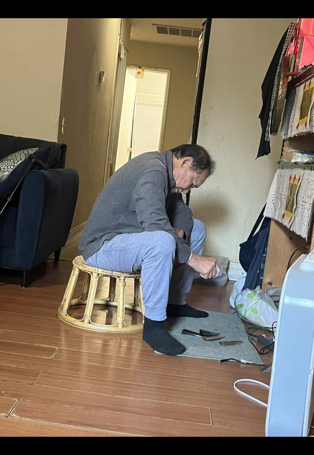 Thankful to have my parents, every year no matter how old they are the will always hu plig peb caug for all their kids. Cherish your parents 🤍