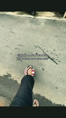 Ayo cah urunan 500 500 nggo tuku bal🙂. #fyp #masakecil #nostalgia #anak2000an #foryou 