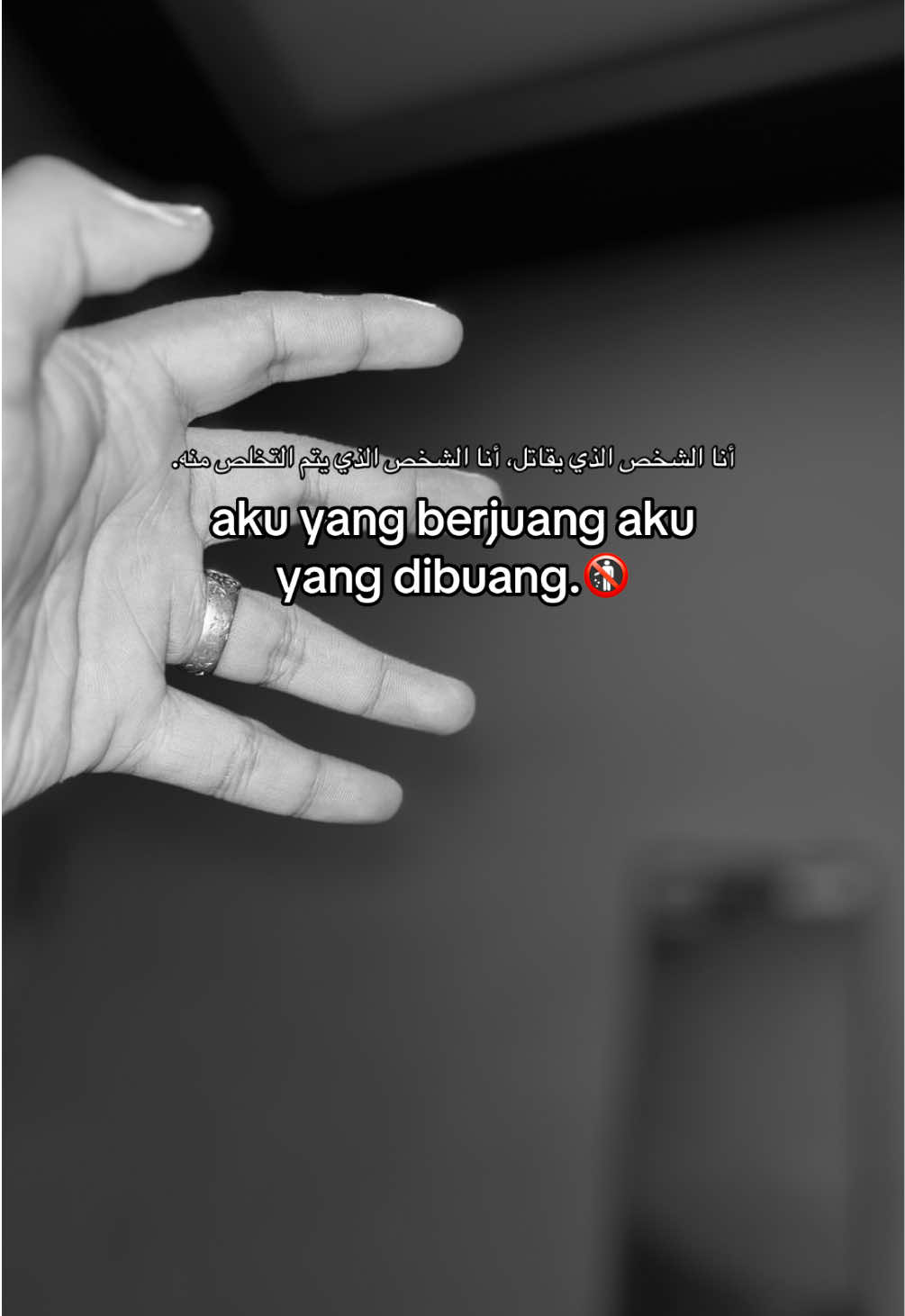 aku yang berjuang aku yang dibuang.🚯#fypage #indiasong #bollywood #syaircinta #goresandarah 