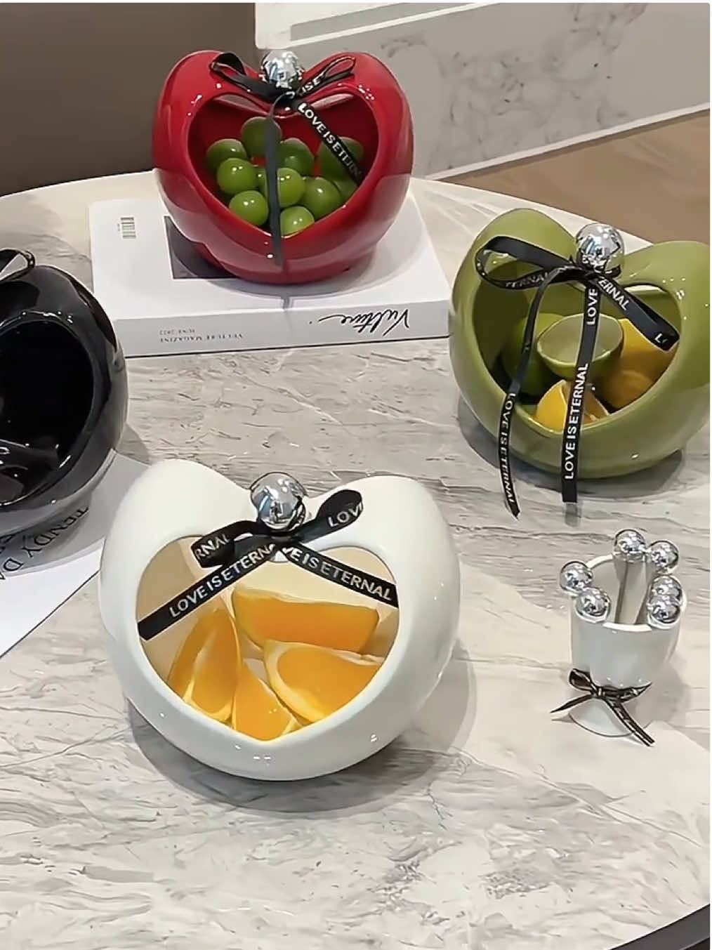 Giỏ đựng bánh kẹo trái cây để bàn trang trí bàn ăn và phòng khách gia đình, Giỏ gốm sứ đựng đồ Muen. #gio #banhkeo #dia #decor #trangtri  @Góc Nhà Xinh  @Góc Nhà Xinh  @Góc Nhà Xinh 