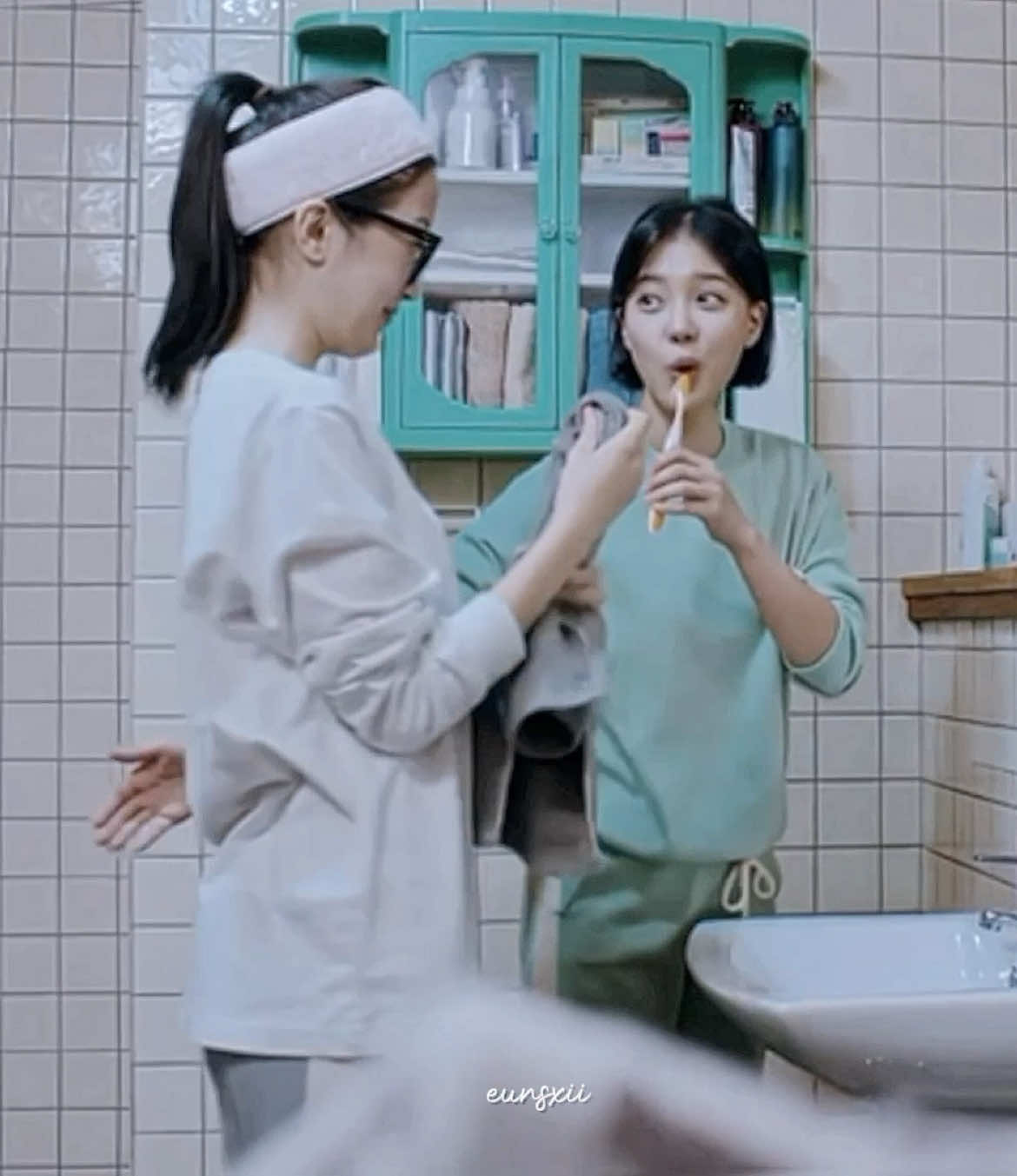 Editing every Lim Ju-Kyung dynamic (Part 9/10) | | She felt so bad at that moment! She has always watched over her  •tags  #truebeauty #limjukyung #limheekyung #kdrama #zyxbca | Lim jukyung, Moon ga Young, True beauty kdrama, Kdrama edit, Cha Eun woo, Lee suho, Seo jun, Hwang in yeop, Sooah, Kang min ah, Kang sojin, Park yoo na, Lim ju Young, Kim min ki, Lim hee kyung, Im se ri, Han jun woo, Oh eui sik, Im jaepil, Park ho san, Hong hyun sook, Jang hye jin, Netflix kdrama, Blurrrapp edit •scp: wookscenes drxmasceness cr/ib: @luciana 𝜗𝜚 dt: @layina @𝗅𝗒𝗅𝗌 ☃︎ @jxv @ash @luciana 𝜗𝜚 @zara ୨ৎ @nessa 𖦹 ˙˖ @sam ◡̈ @ami @୨ৎ 