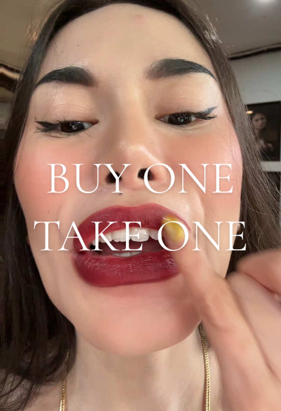 Replying to @tha Bsta @Ever Bilena Super moisturizing & sobrang affordable pa ng mga  make up products nila, lalong lalo na tong Bullet matte lipsticks nila. #everbilena #everbilenalipstick #lipsticks #mattelipstick #everbilenabulletlipstick 