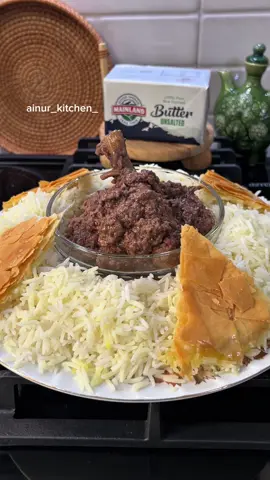 Çölmə Plov🤌Mütləq hazırlayın,çox ləzzətlidir🤌 Ərzaqlar: Çolpa-1ədəd Kərə yağı Qırmızı soğan-2ədəd Qoz-100qr Zoğal turşusu-1x.q. Duz Qaynar su-2stəkan #reseptiktok #keşf #tarif 