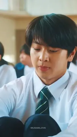 Friends give gifts! 🎁 #schooltripjoinedagroupimnotcloseto #japanesebl #bl #hideyoshikan #kodaifujimoto