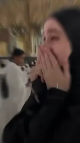 انا بإنتظار الملتقى قلبي اليك تشوقى 🥺 اللهم عمره في العشرينات آمين يارب 