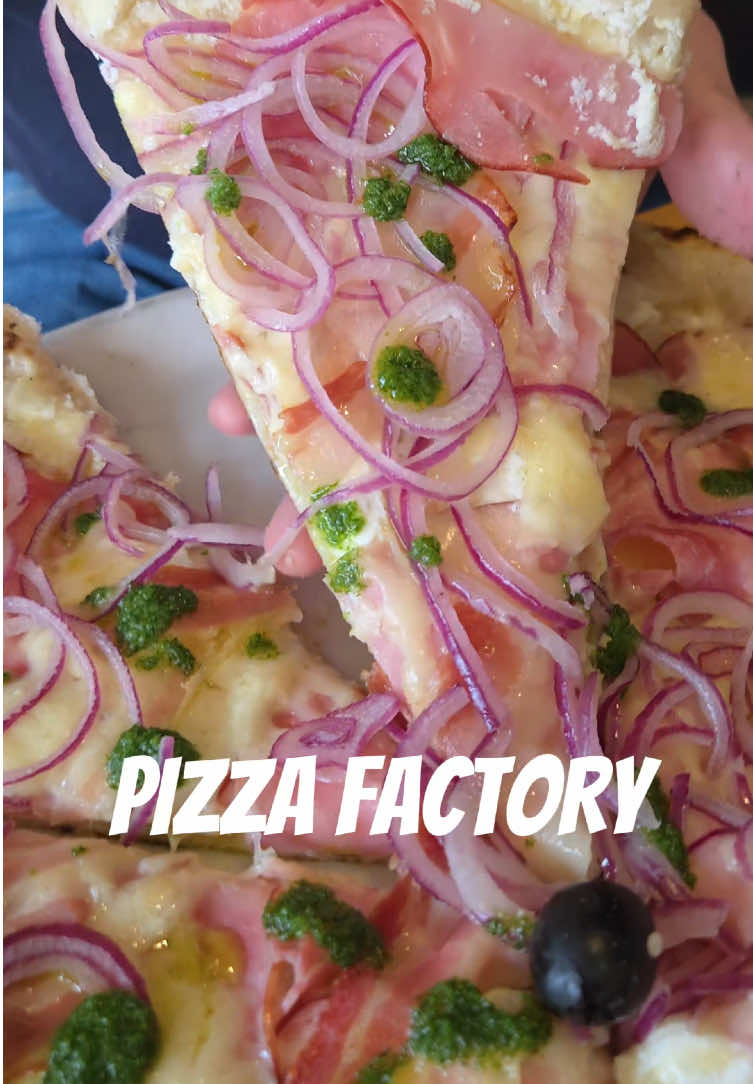 📍Pizza Factory, Isce 13, Zagreb #foryou #foryoupage #balkan #fybalkan #balkantiktok 
