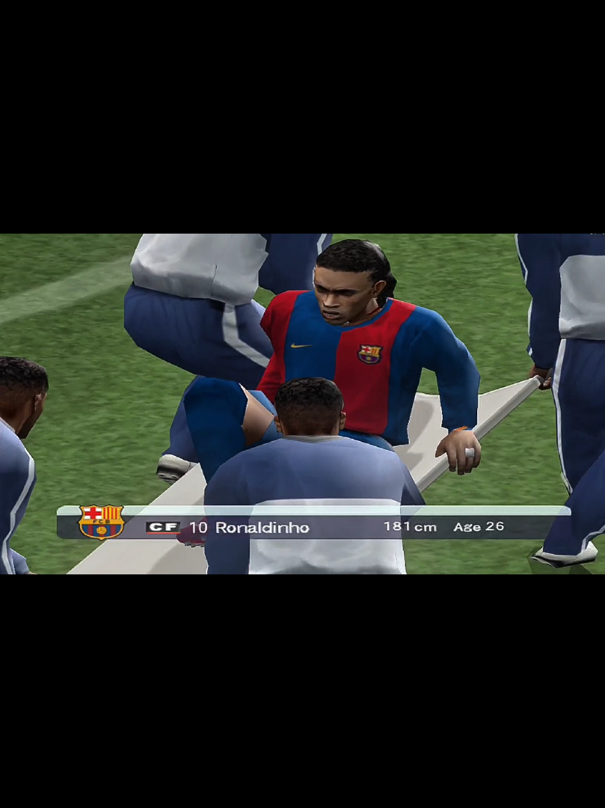 اصابة_رونالدينيو_الخطيرةpse49 #pes6  #playstation 2 #foryoupage❤️❤️ #follow #games 