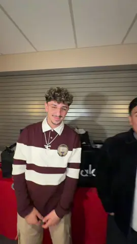 One with Rug 🤭 #benjychavez #fazerug 