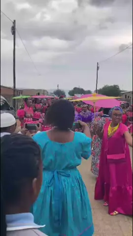 Umhlonyane KaNhloso  #ligotshwalisemanzi #ubuntombi_ukuzigcina🥺🙌 #itshitshilikazwelonke😍❤ #amatshitshi #zulutiktok 