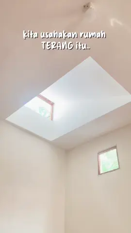 Masih berantahkan bgt, tapi alhamdulillah uda 85% prosesnya #rumahminimalis #dapurterang #skylight #homedecor #homeliving 
