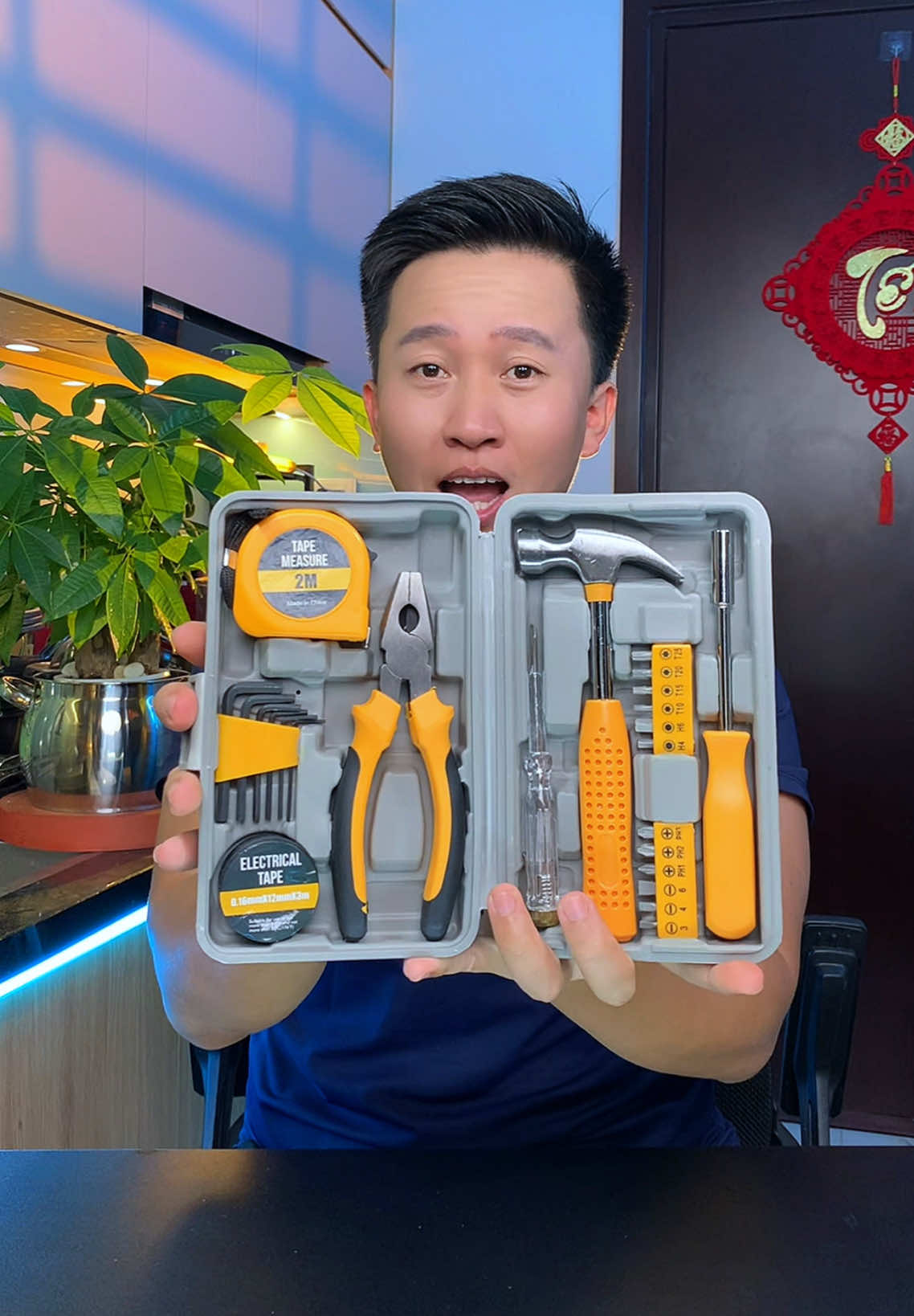 Bộ đồ sửa điện trong gia đình