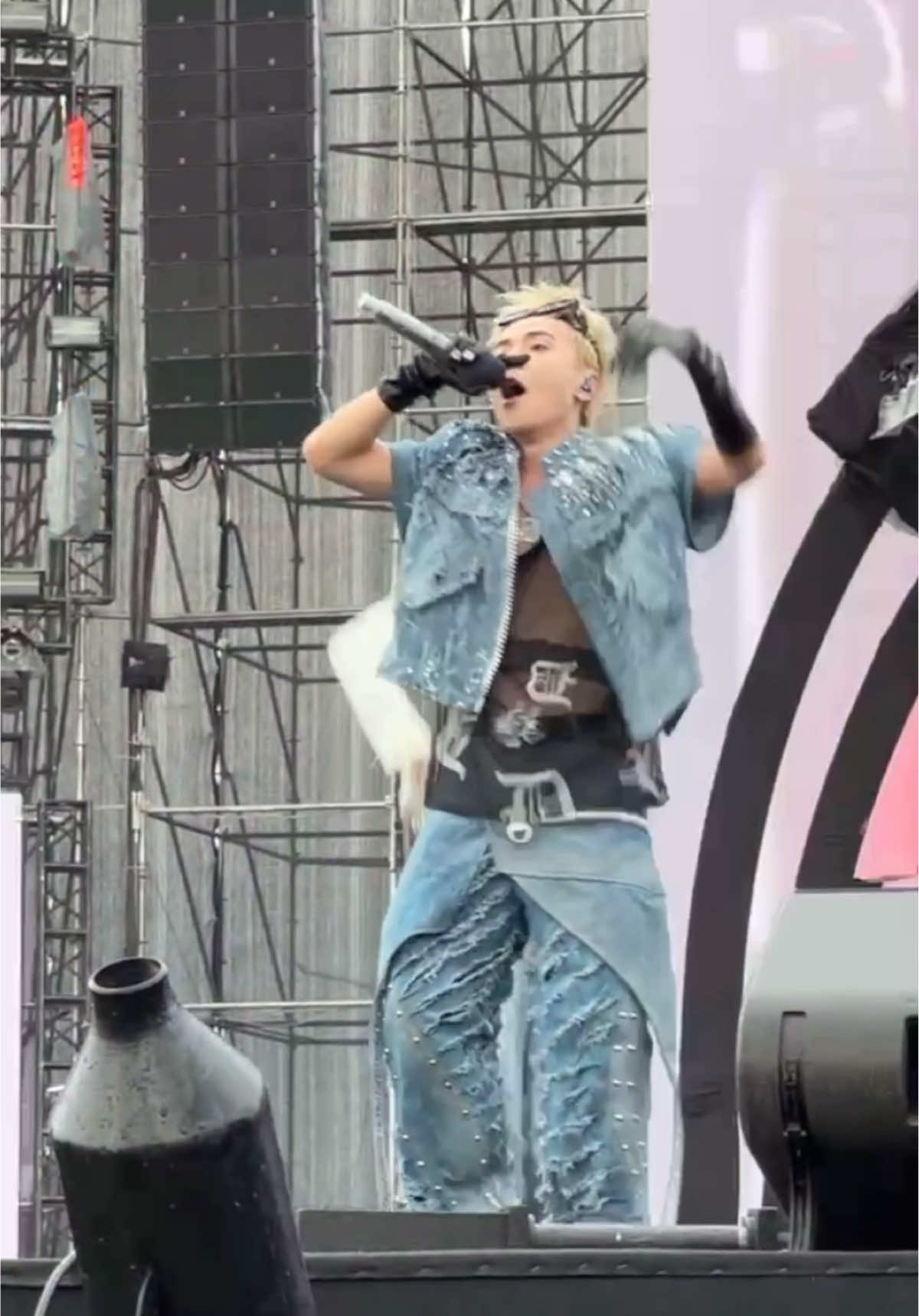 Áo lưới đồ hen 🤭 Cre.Muzik love you #quanghungmasterd #waterbomb #masterd1stalbum #bloomever #xuhuong 