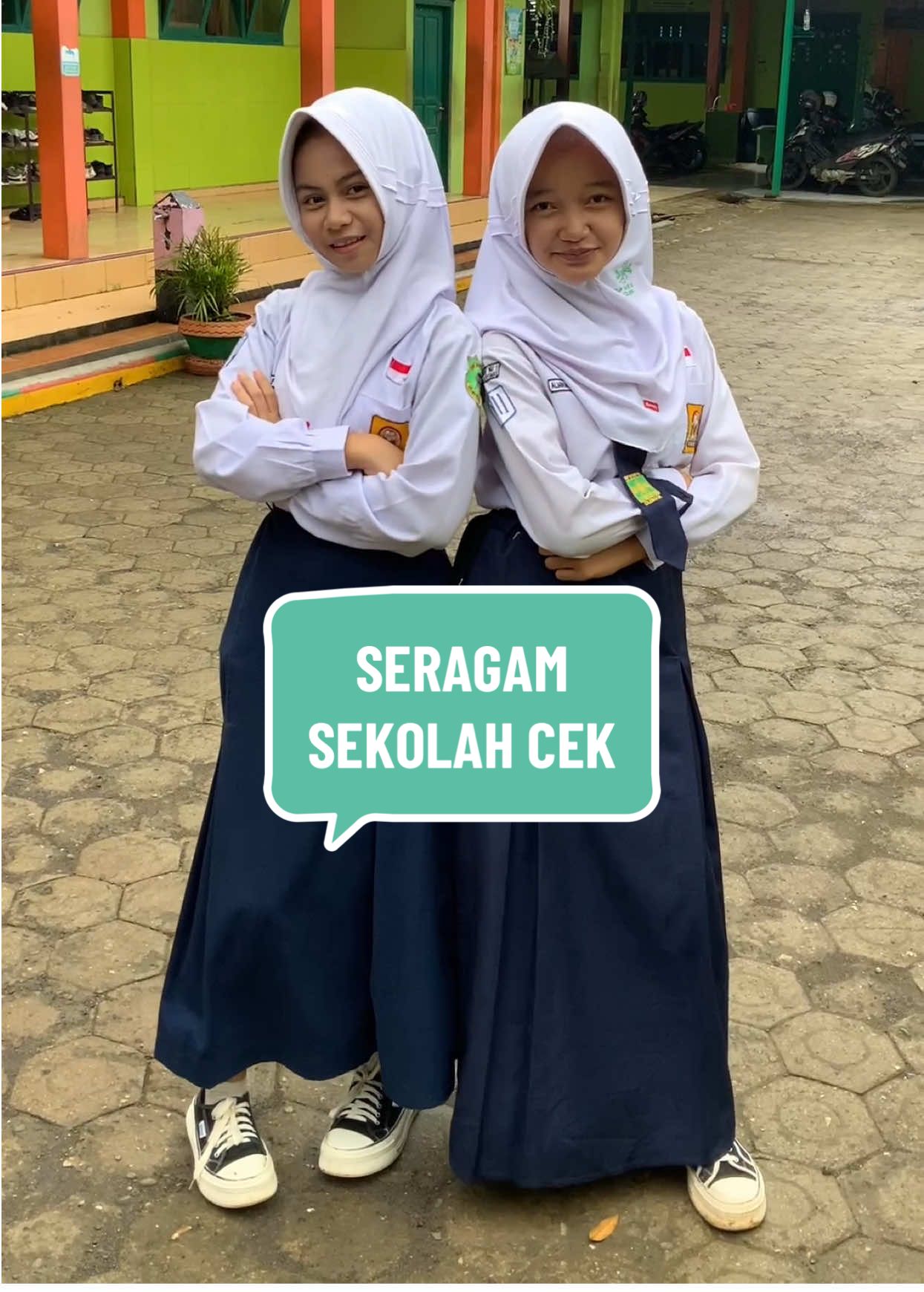 Jadwal Seragam Sekolah SMP Ma’arif NU 1 Cilongok Jangan sampe salah ya😁 #seragamsekolah #transisioutfit #trendoutfits #trendsekolah #smpstory 