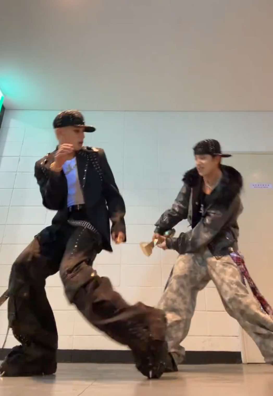 Broke our legs for this award #피원하모니 #P1Harmony #P1H 