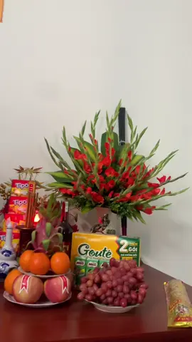 Cách cắm hoa dơn dâng ban thờ 🪷 #hoadon #huongdancamhoa #huongdancamhoatainha #hoabantho #xuhuong 